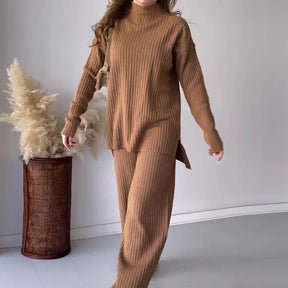 Conjunto Sara em tricot - Elegância Tricotada para Seus Dias Frios