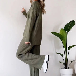 Conjunto Sara em tricot - Elegância Tricotada para Seus Dias Frios