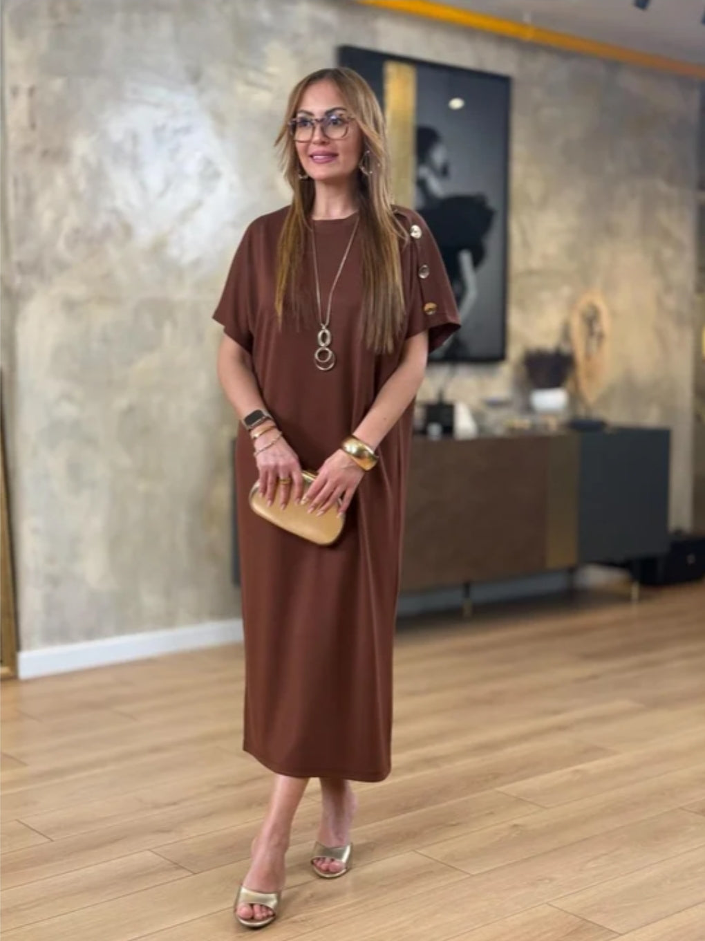 Vestido Pérola- Delicadeza e Sofisticação em Cada Detalhe! Compre Hoje e Ganhe Uma Bolsa de Brinde!