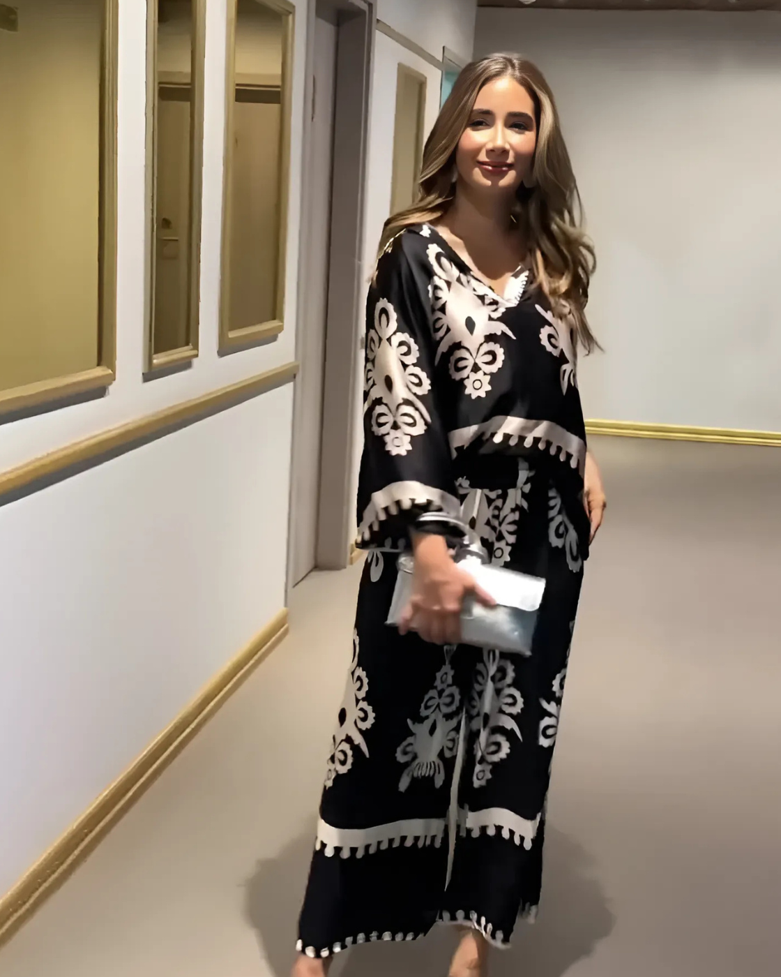 Conjunto Larissa | Decote em V -Elegância Sofisticada com Conforto Atemporal